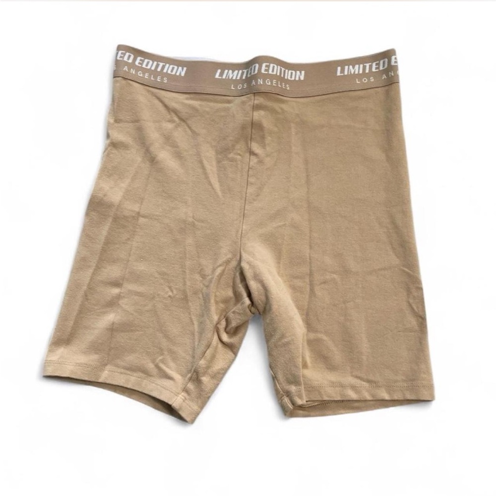 Forever 21 limited edition LA beige biker shorts M